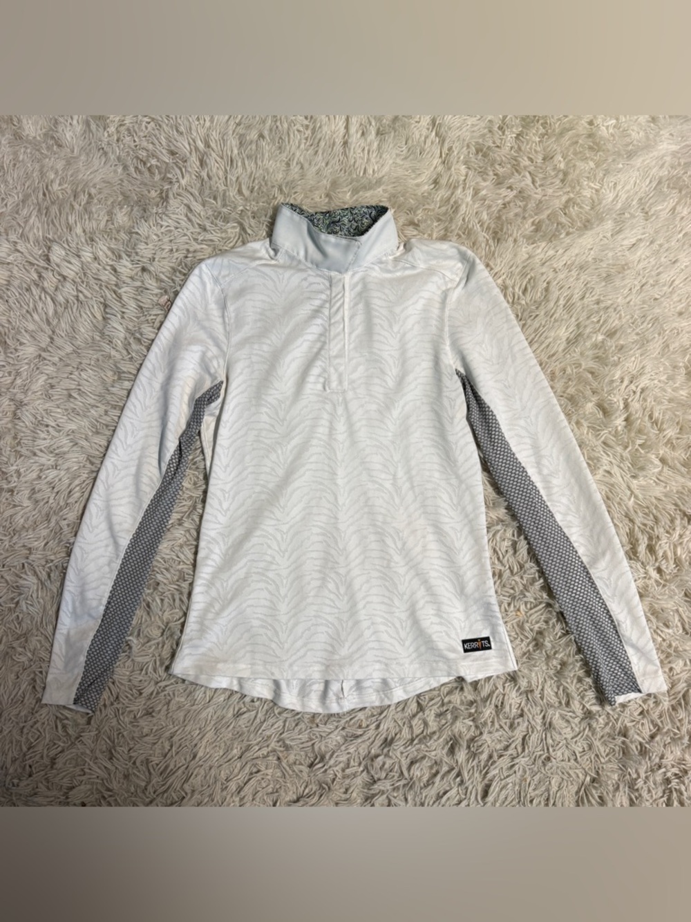 Women’s Small White Kerrits Long Sleeve Horseback Riding Show Shirt. Good Cond.